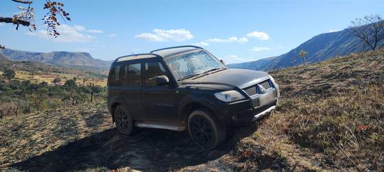 MITSUBISHI PAJERO TR4 2.0 4X4 16V FLEX 4P MANUAL